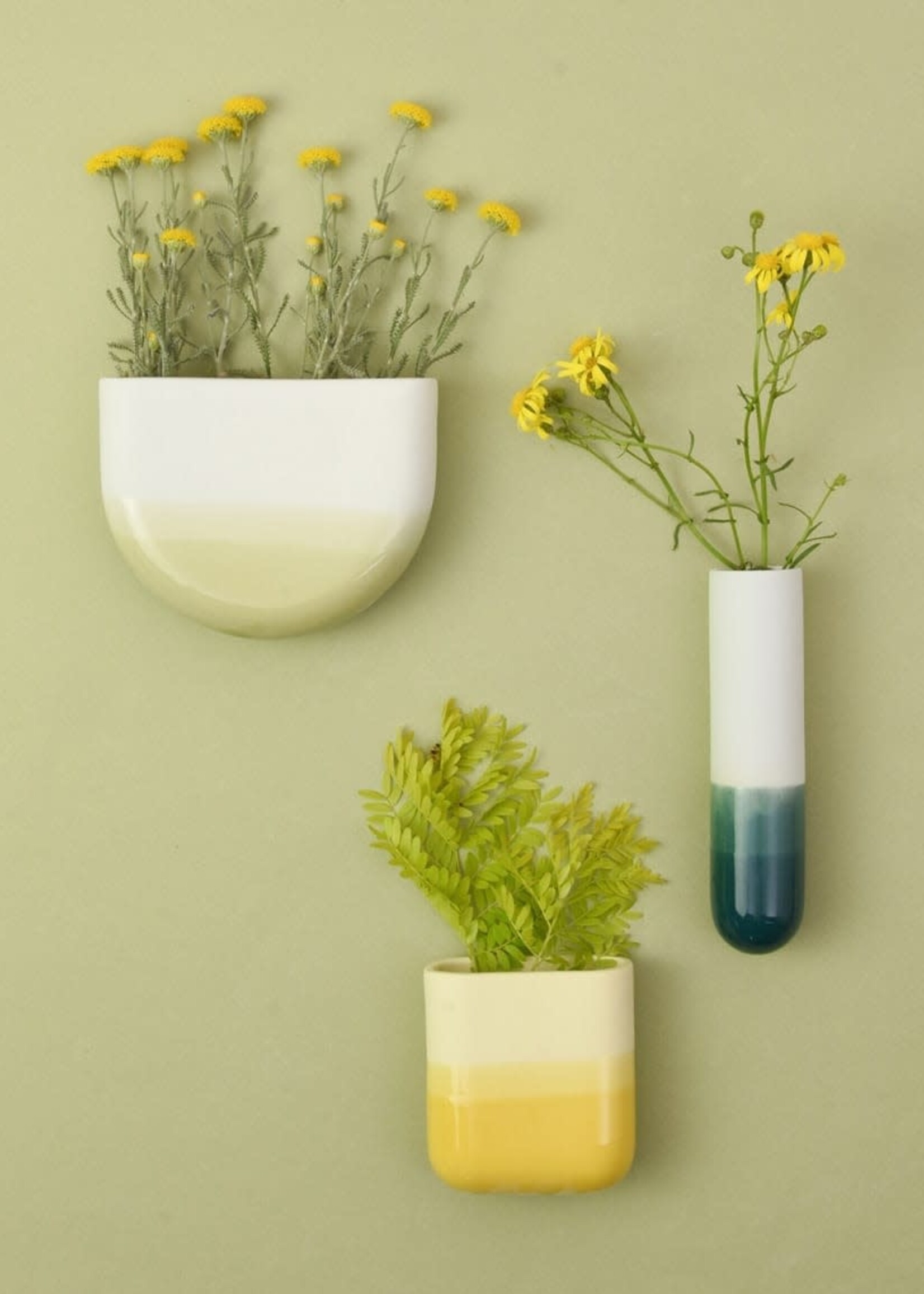 Harm & Elke VASE MURAL DIP COURT