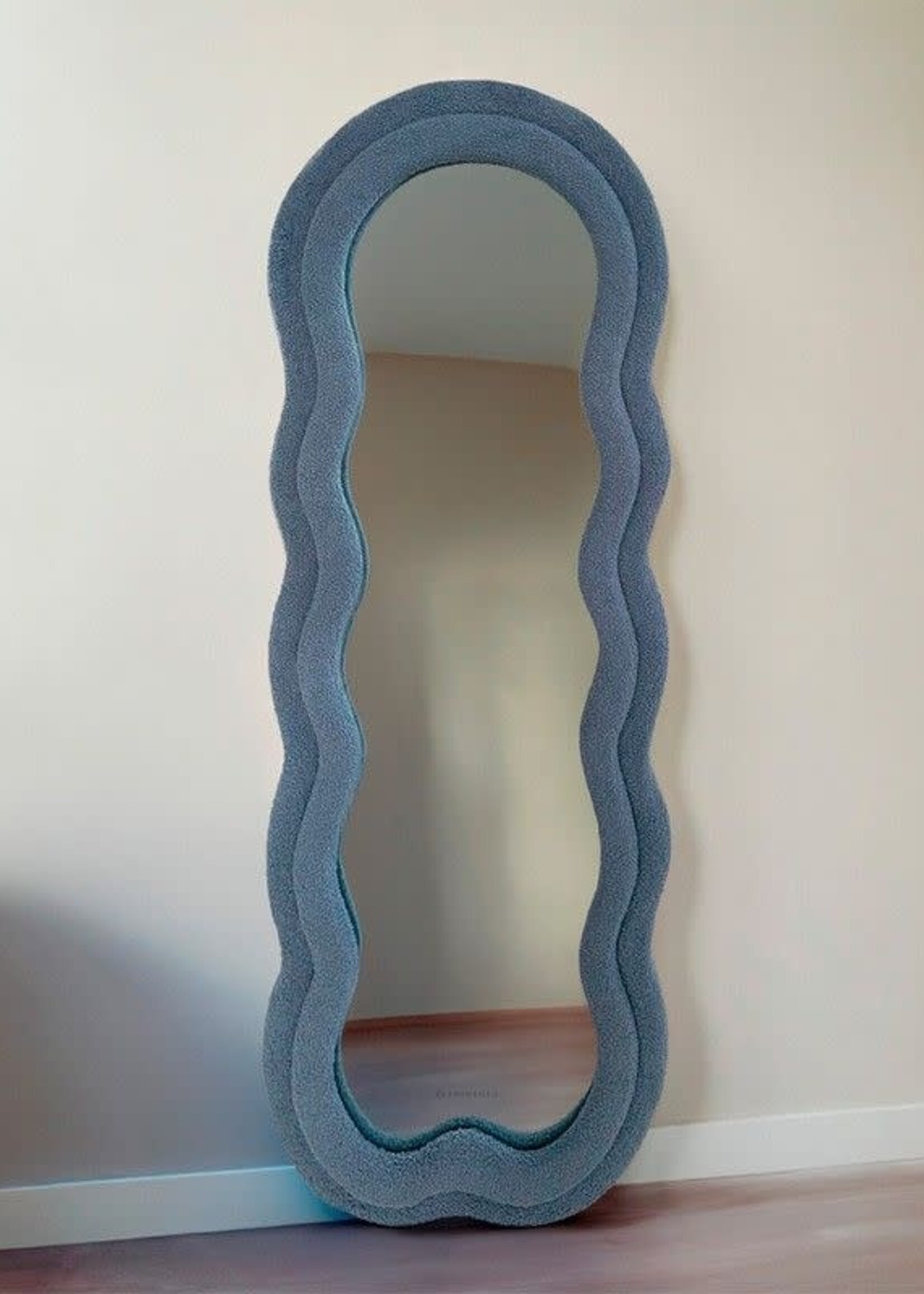 Flamingueo CHARLOTTE - Miroir ondulé, cadre en polaire
