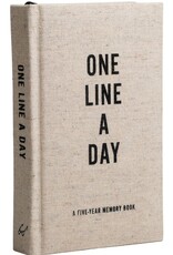 ONE LINE A DAY - A five-year memory book (CANVAS)