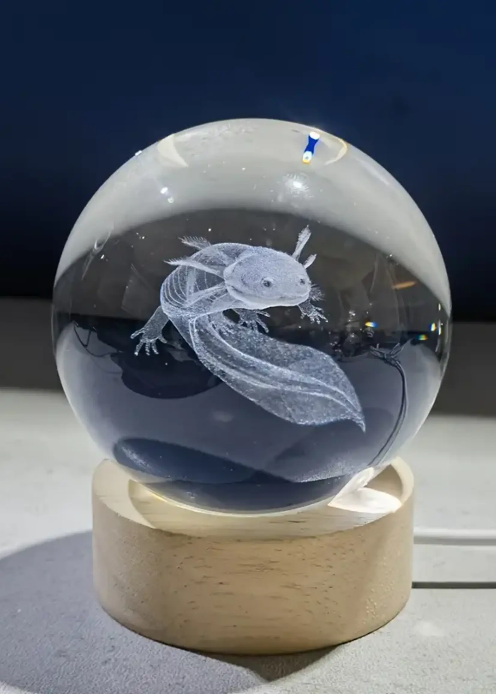 Animaux Spéciaux PRESSE-PAPIER Axolotl met lampje