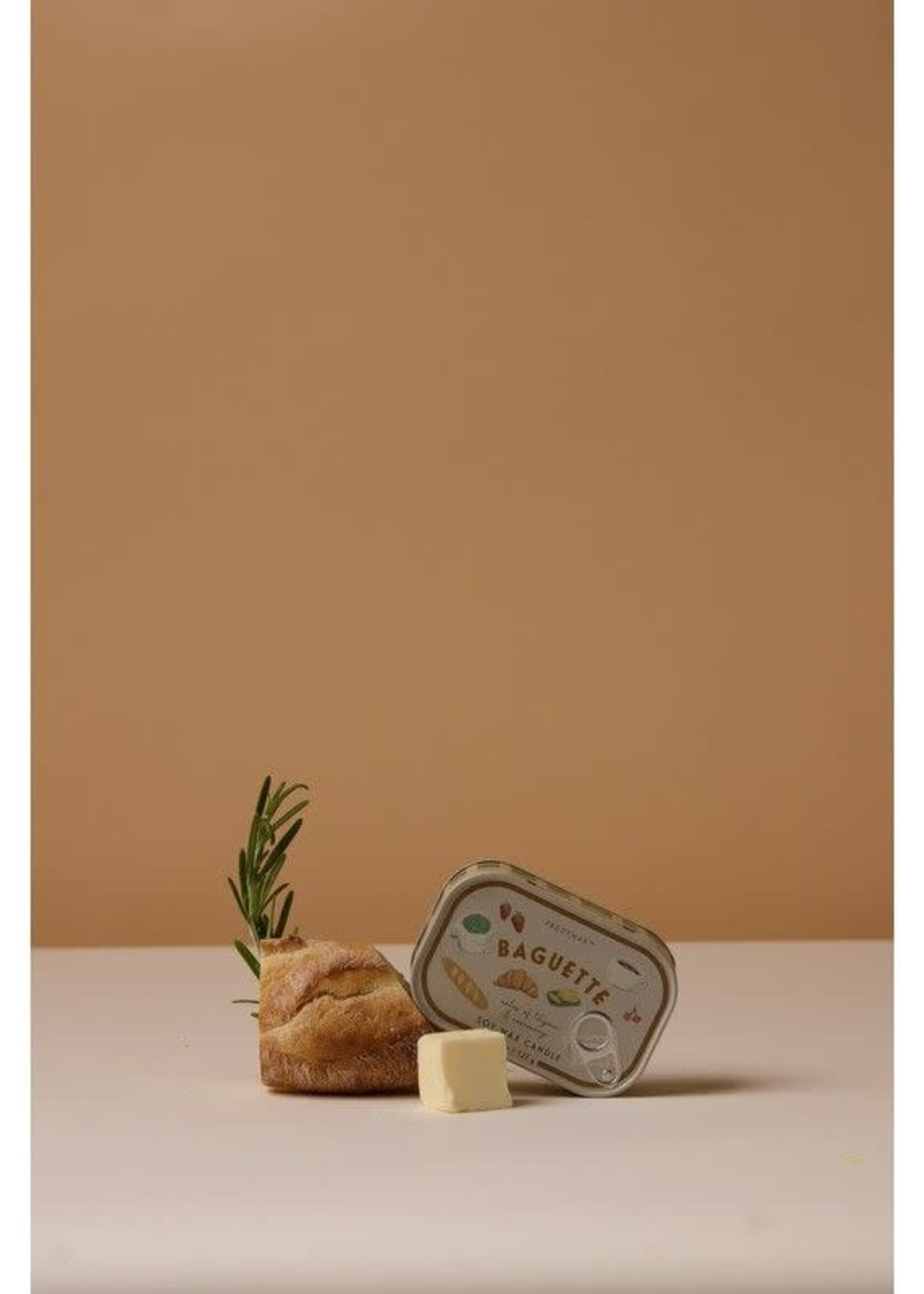 PADDYWAX Bougie en boîte - Bistro Baguette Français (Thym & Romarin)