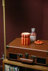 PADDYWAX Cabana scented candle in red/coral striped ceramic – Spiced apple