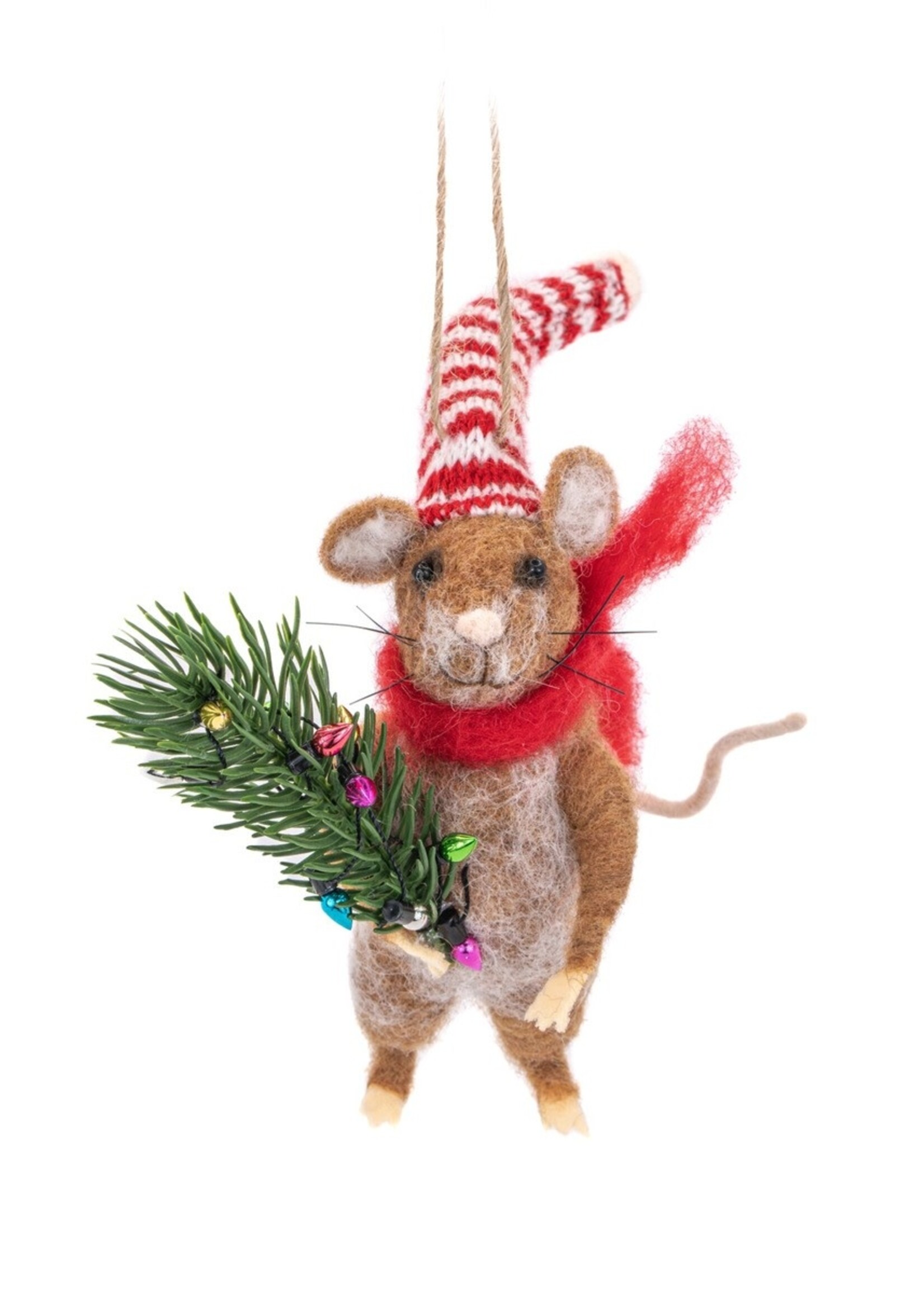 Sass & Belle DÉCORATION SUSPENDUE EN FEUTRE – Souris portant un sapin avec bonnet rouge et blanc