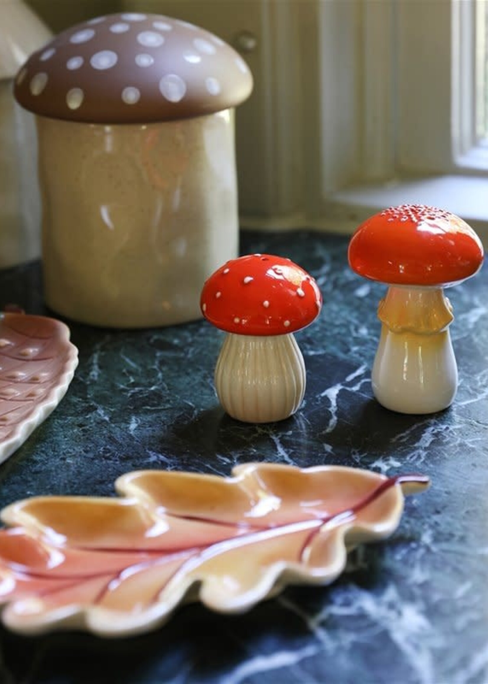 &klevering Salière et poivrière en porcelaine en forme de champignons rouges