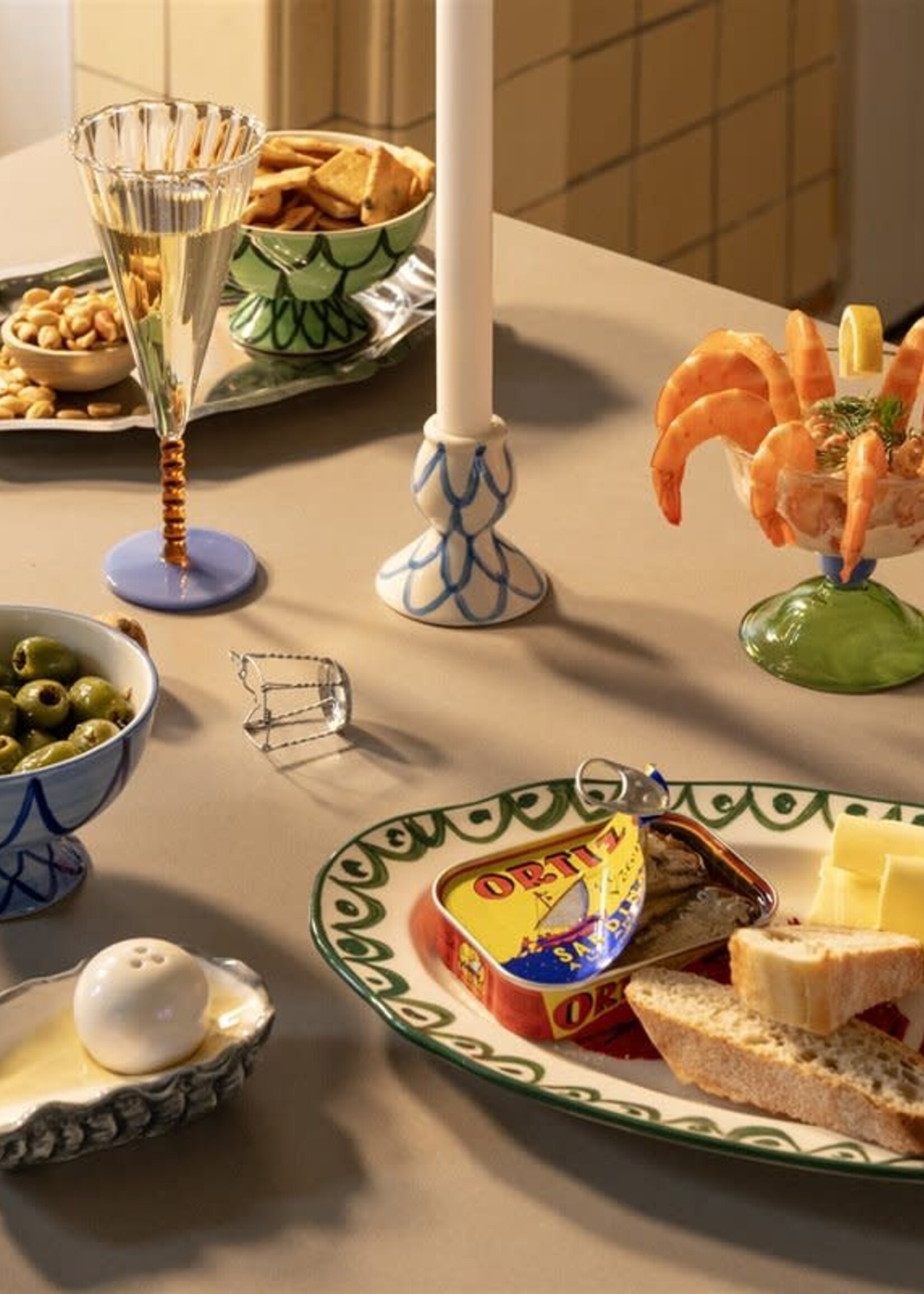&klevering Hand-painted stoneware oyster and pearl salt and pepper set