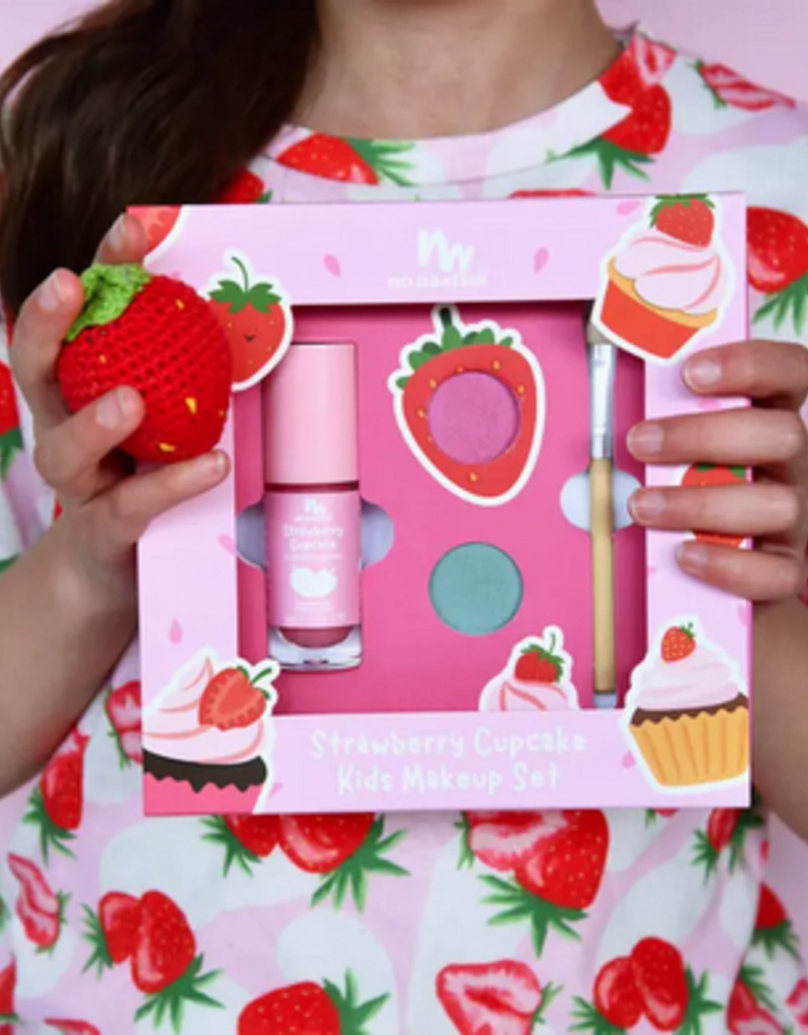 No nasties Strawberry Cupcake No Nasties Natural Makeup Gift Set