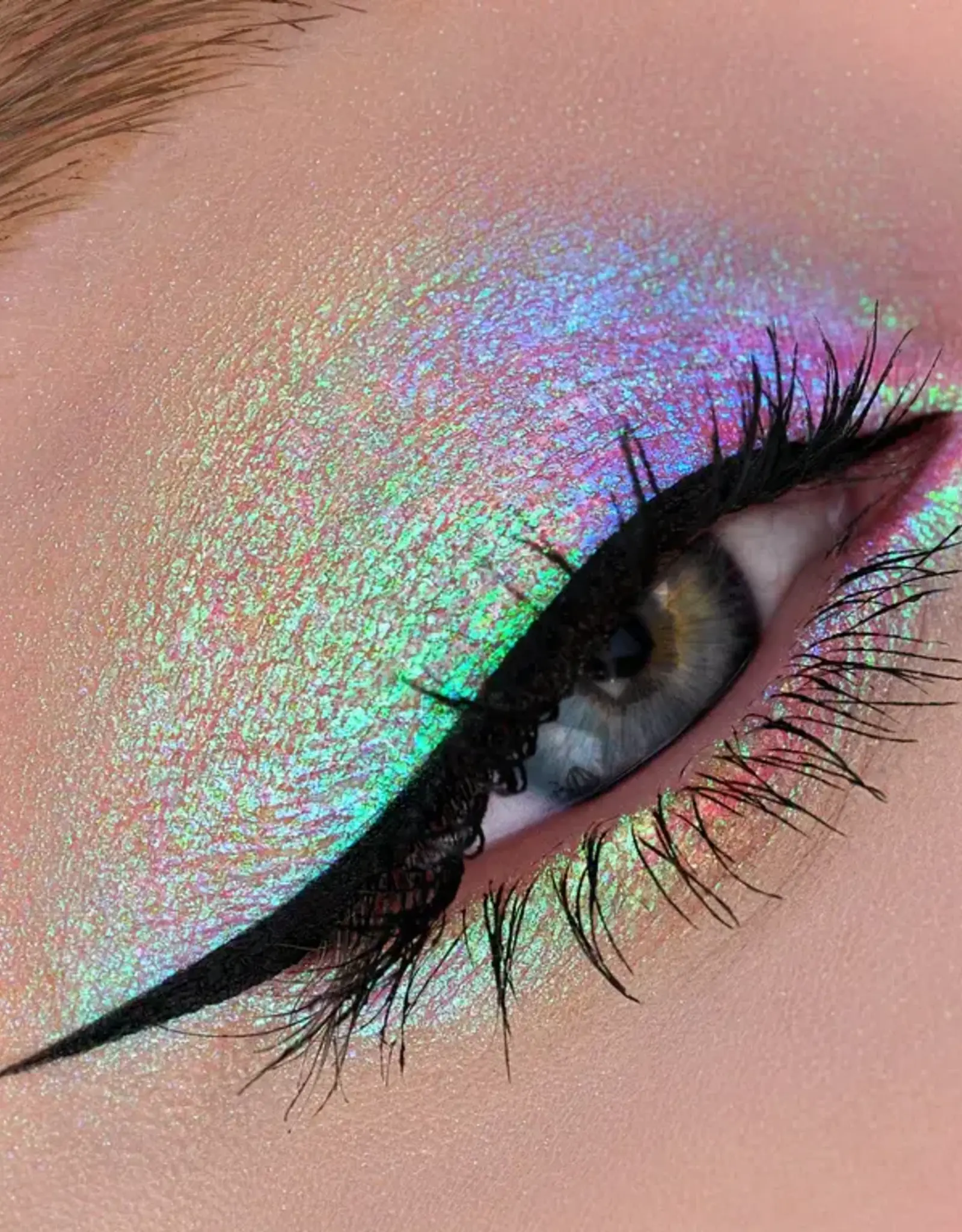 karla cosmetics Busy Bee Opal Moonstone Multichrome Loose Eyeshadow