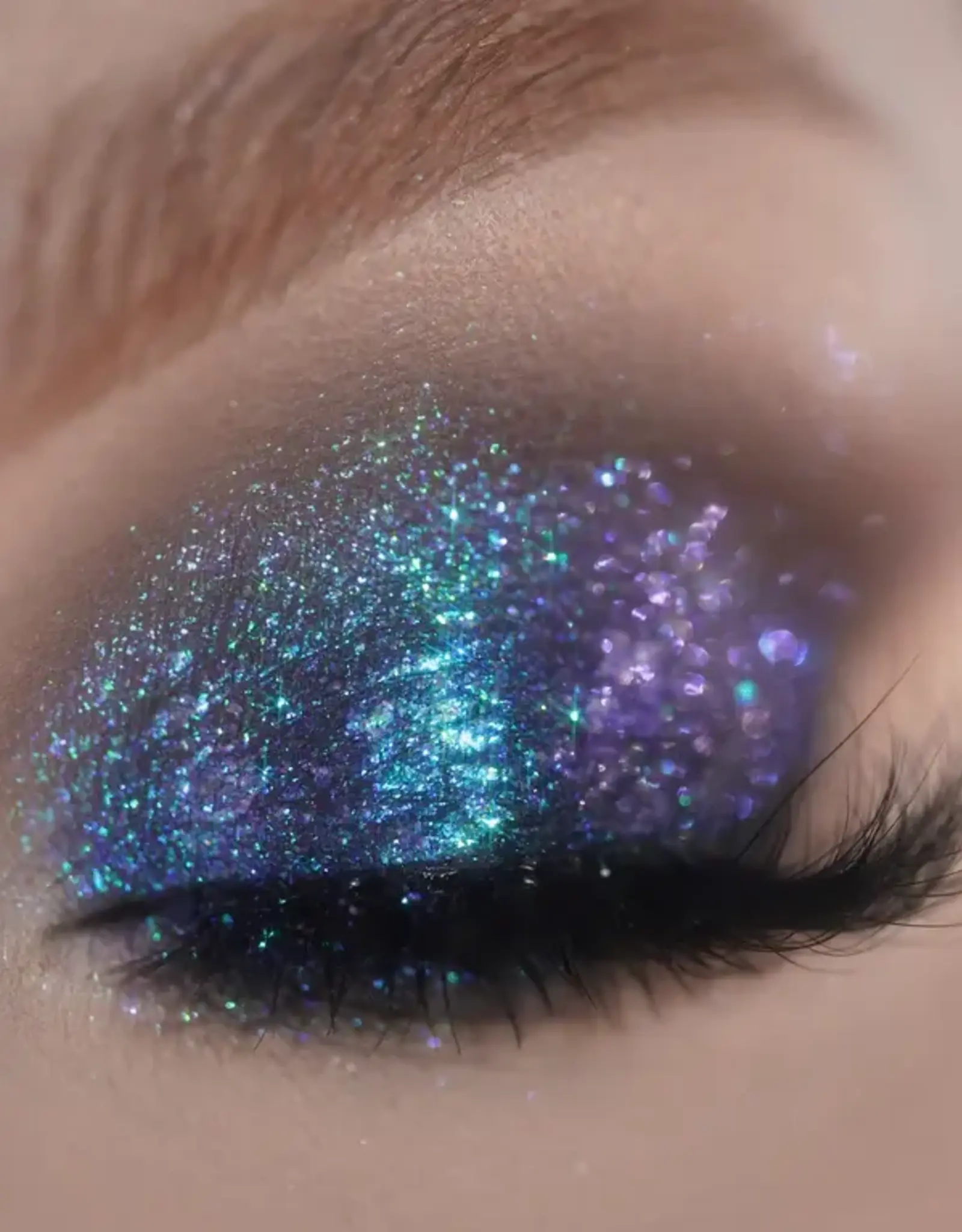 karla cosmetics Moody Cow Opal Moonstone Multichrome Loose Eyeshadow