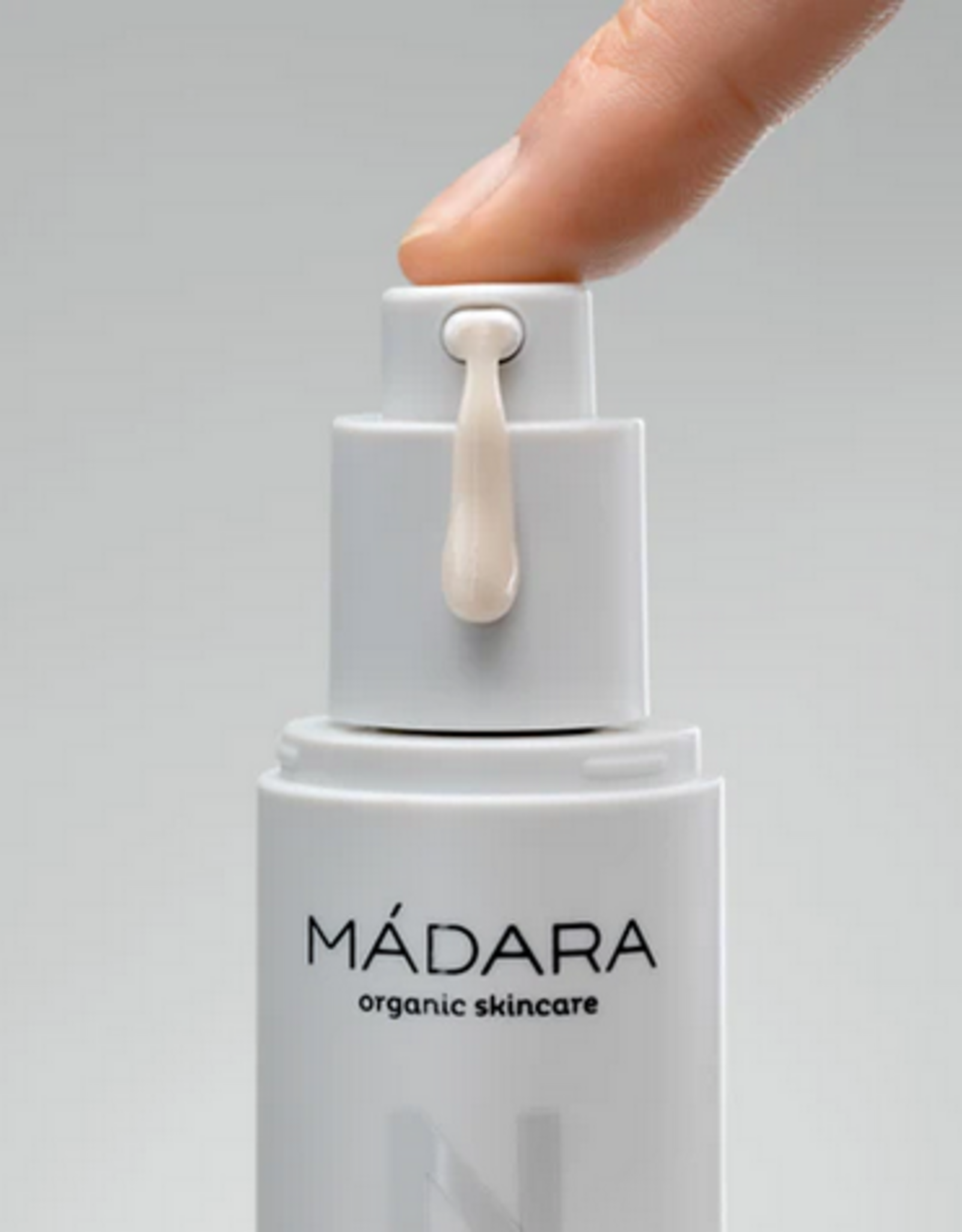 Madara organic skincare NIACINAMIDE ALTERNATIVE Botanic Niacinamide Alternative 5-in-1 Serum 30ml