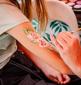 Roos met Witte Stippen Donderdag 10 sept - Workshop Onestroke - Techniek & Design
