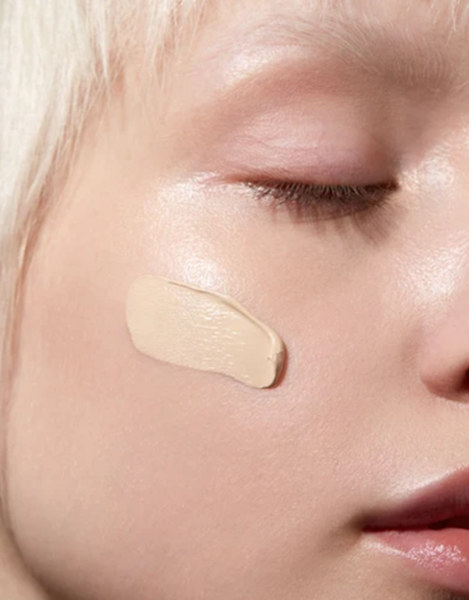 Madara organic skincare Skinonym - Semi-Matte Peptide Foundation - #50 Golden Sand - 30ml