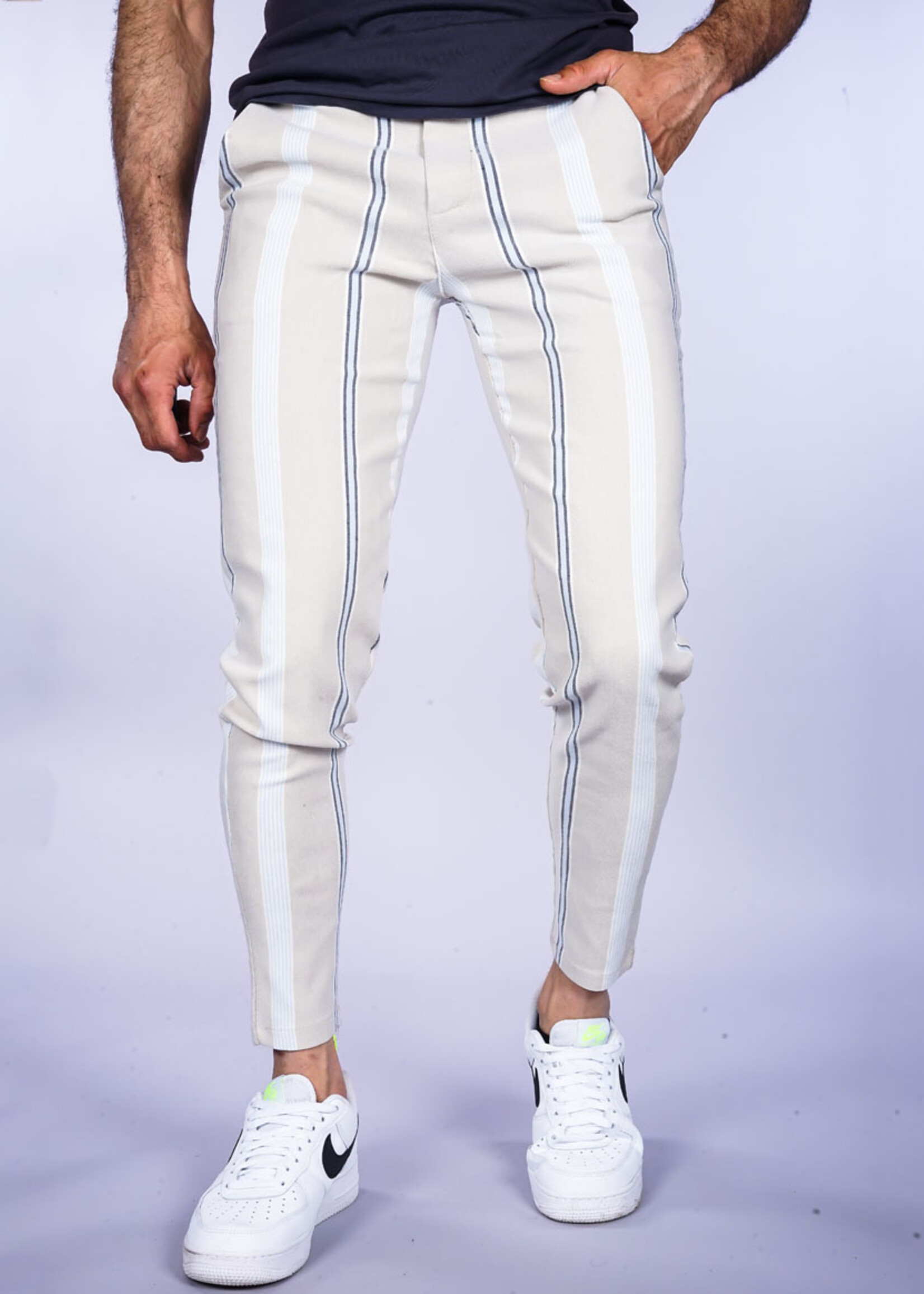 Pantalon Beige met blauwe strepen
