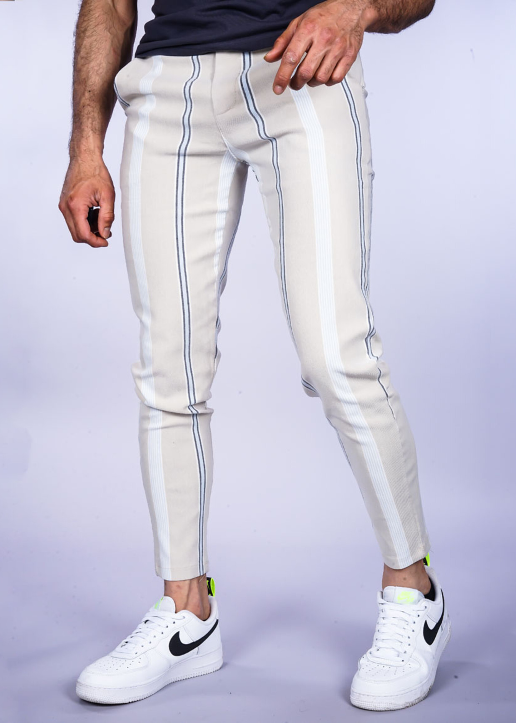 Pantalon Beige met blauwe strepen
