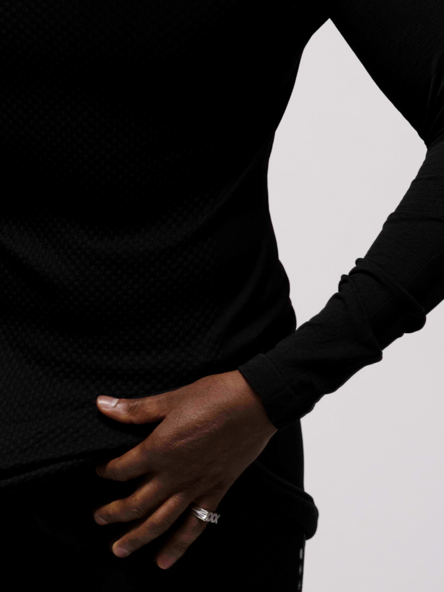 Bataia Until the Light Takes us - Thermal Baselayer LS - Black