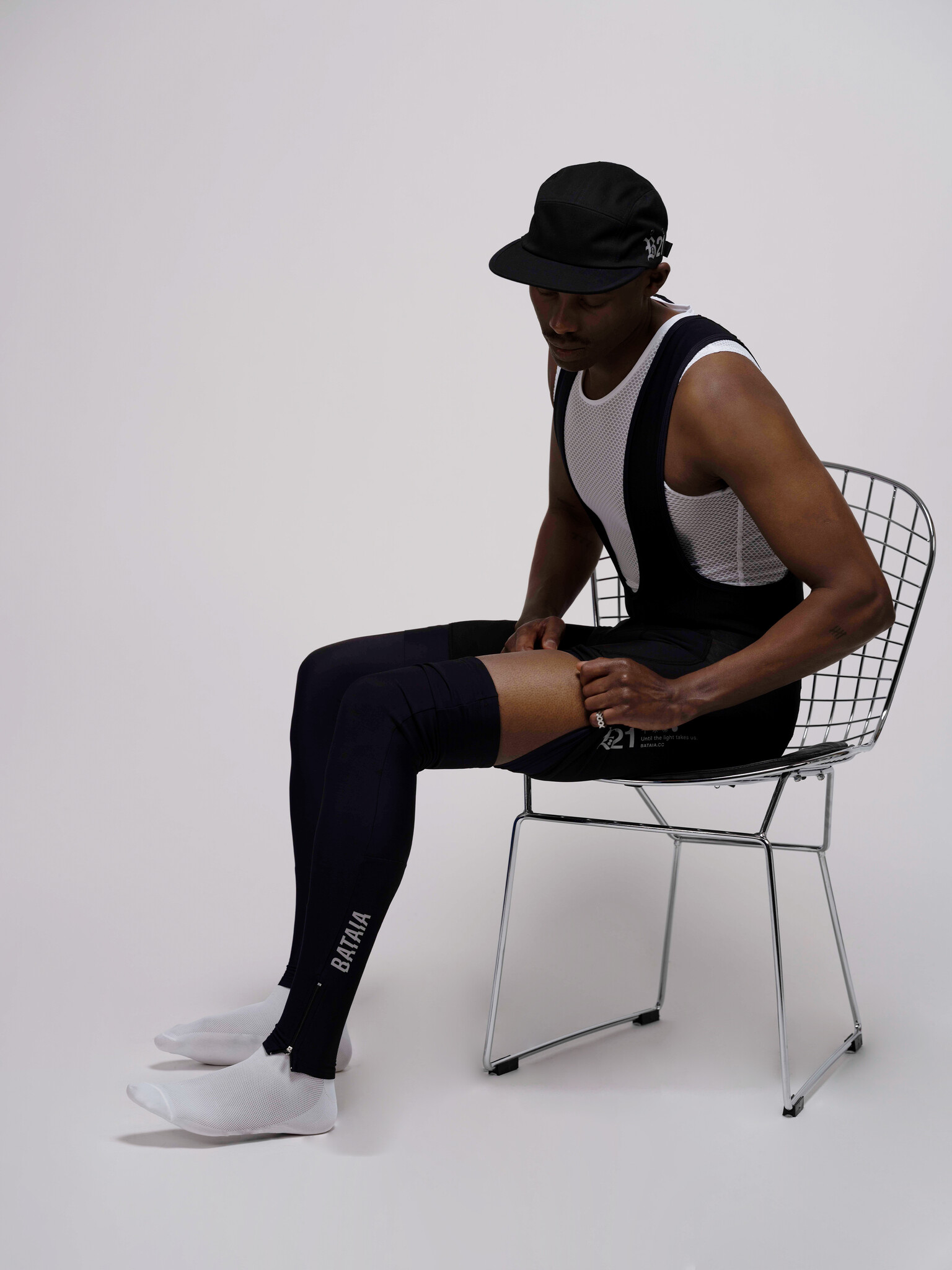 Bataia Until the Light Takes us - Leg Warmers