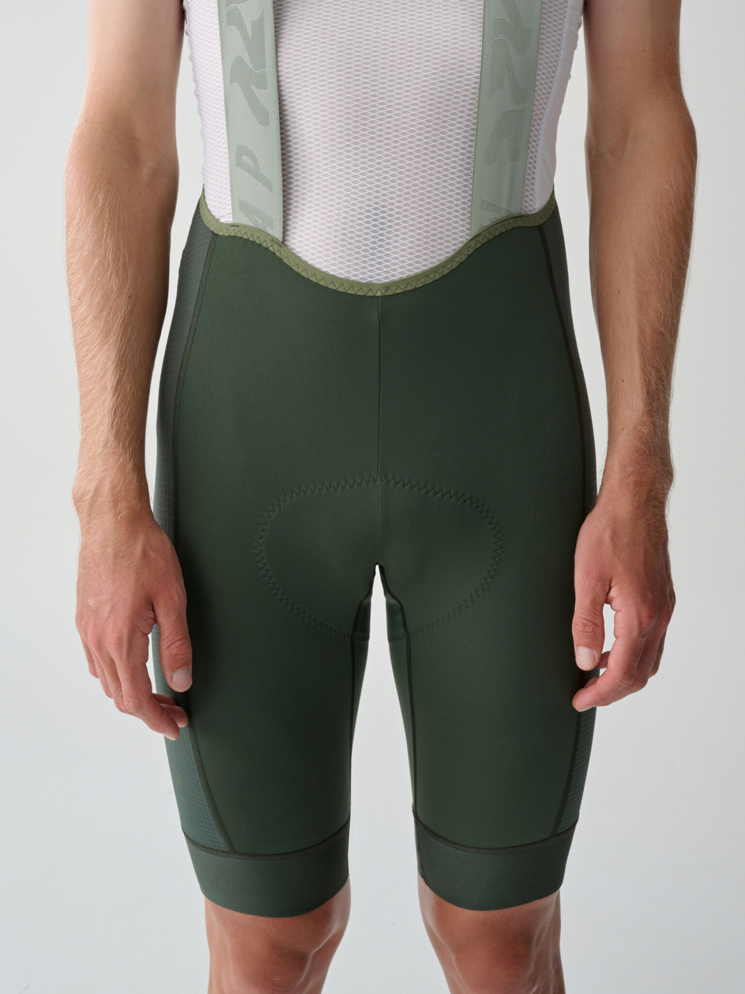 MAAP Alt_Road Cargo Bib 2.0 - Deep Forest