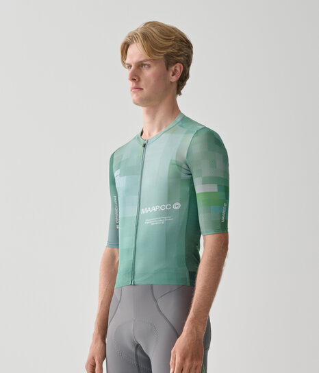ウェア  pro fit jersey TKO_SS24_Mens_Essential-Light-