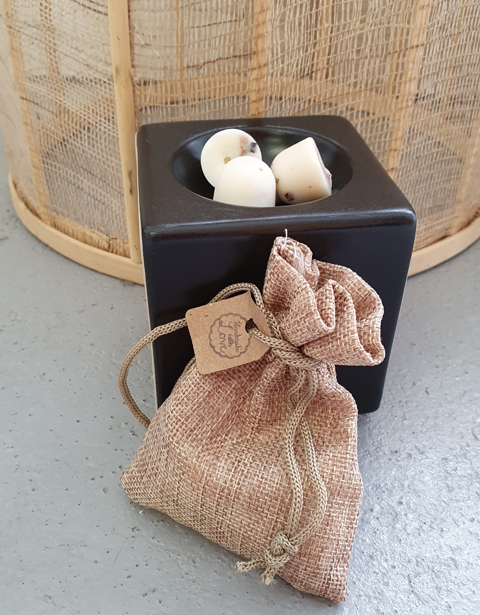Beauty Scents Wax Melts  | Beauty Scents | Champagne &  Roses