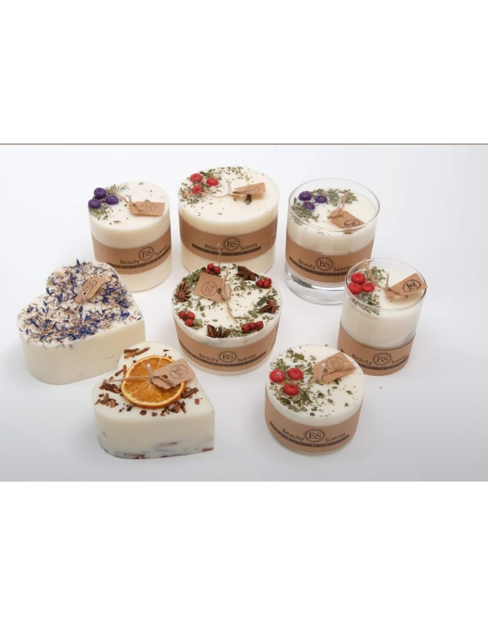 Beauty Scents geurkaarsen Hartvormige geurkaarsen met steranijs  en rode bessen | S | Beauty Scents