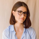 Clear specs fitted with our BlueBlock lenses. Filter out harmful excess blue light which can cause eye strain, headaches and poor sleep. The BROOKLYN Forever Havanas dark brown tortoise frame and is composed of durable Italian Mazzucchelli bio-acetate wit