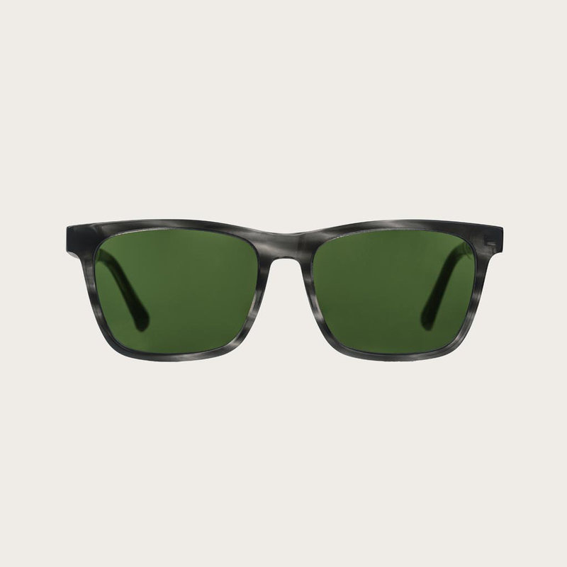 The BROOKLYN Heritage Camo features a squared grey tortoise frame with green camo lenses. Composed of durable Italian Mazzucchelli bio-acetate with hand-finished natural zebrawood temples and tortoise acetate tips. Bio-acetate is made from cotton and orga