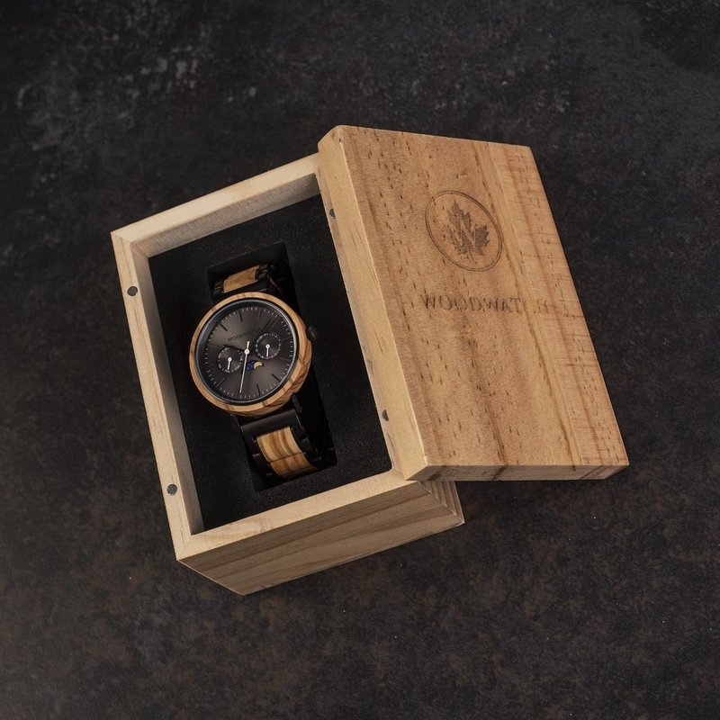 Pinewood Watch Box, WoodWatch wooden watch