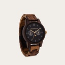 The CLASSIC Collection rethinks the aesthetic of a WoodWatch in a sophisticated way. The slim cases give a classy impression while featuring a unique a moonphase movement and two extra subdials featuring a week and month display. The CLASSIC Dark Forest i