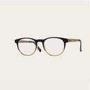 Filter out harmful excess blue light which can cause eye strain, headaches and poor sleep. The ELLIPSE Vanilla features a characteristic rounded dark brown tortoise frame and is composed of durable Italian Mazzucchelli bio-acetate with hand-finished natur