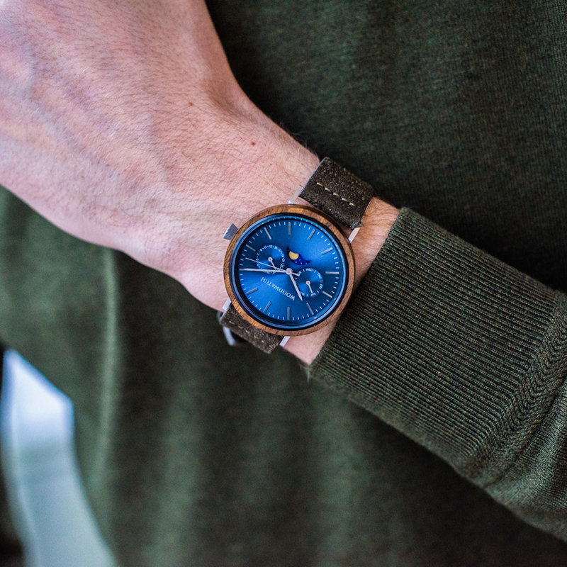 The ELEMENT Collection is comprised of four unique designs in the WoodWatch range, showcasing a combination of 316 stainless steel and wood. The 41mm diameter Cobalt Acacia Khaki watch features our characteristic moonphase movement and two subdials to dis