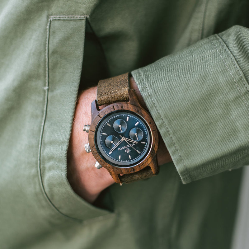 Sapphire Silver Khaki features a classic SEIKO VD54 chronograph movement, scratch resistant sapphire coated glass and khaki strap. Made from American Walnut Wood and handcrafted to perfection. The watch is available with a wooden strap or a leather strap.