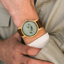 The CLASSIC Collection rethinks the aesthetic of a WoodWatch in a sophisticated way. The slim cases give a classy impression while featuring a unique a moonphase movement and two extra subdials featuring a week and month display. The CLASSIC Chaser Pecan