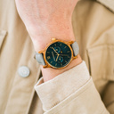 The CLASSIC Collection rethinks the aesthetic of a WoodWatch in a sophisticated way. The slim cases give a classy impression while featuring a unique a moonphase movement and two extra subdials featuring a week and month display. The CLASSIC Sailor Grey i