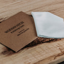 This luxury cloth made of recycled plastic will effortlessly remove marks from your WoodWatch, jewellery and (sun)glasses to restore the shine and make it look as new.