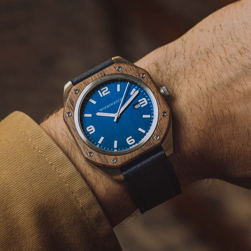 Introducing: The Delta Watch Hydra - Oracle Time