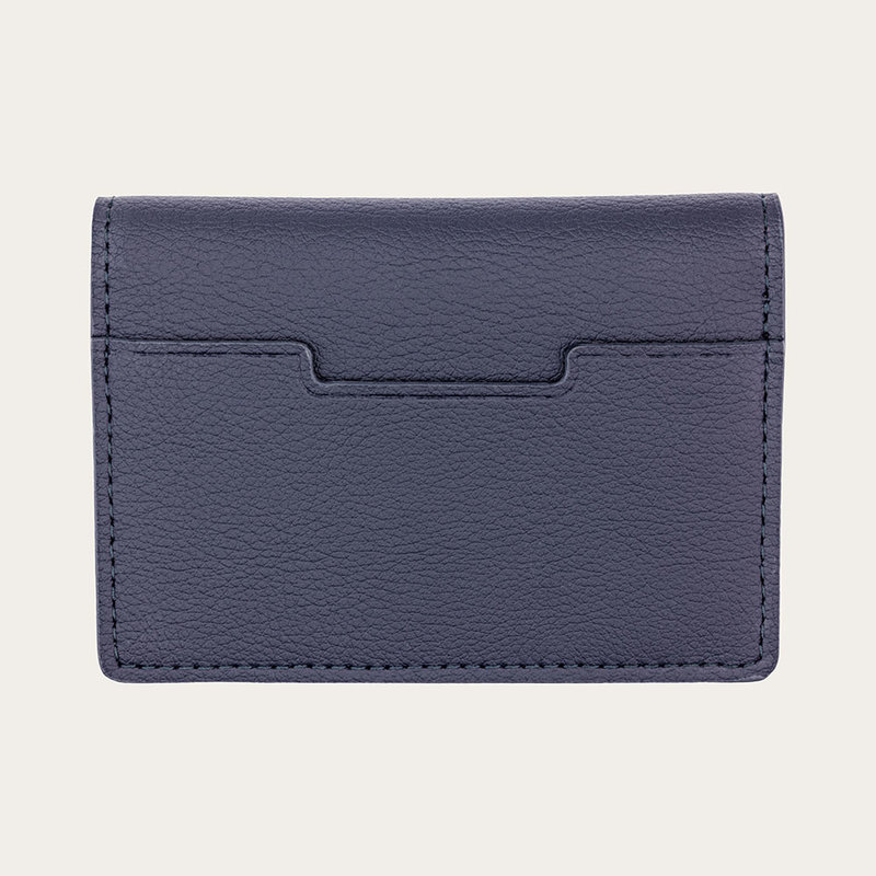 Premium wallet crafted from vegan cactus leather. Extremely soft and durable, made from cactus leaves from Mexico. Optimised for organisation, featuring 7 slots.