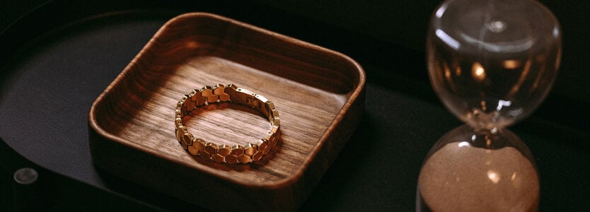 WOODEN BRACELETS THAT LOOK AND FEEL GOOD