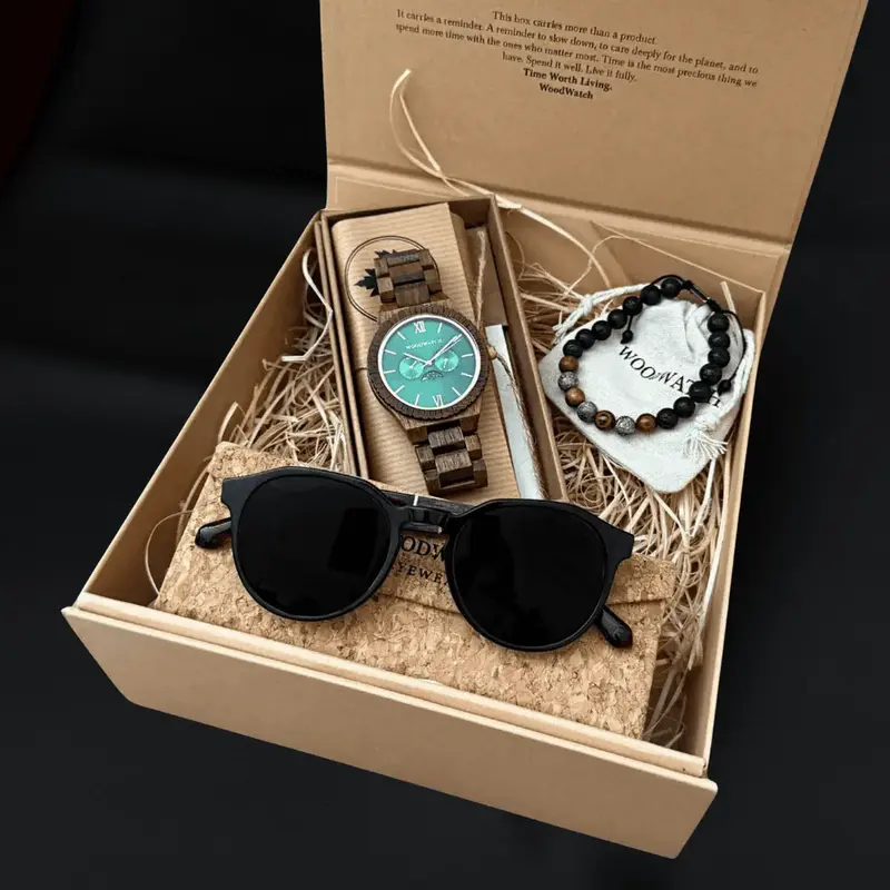 Make this holiday season unforgettable with the WoodWatch Holiday Gift Box.