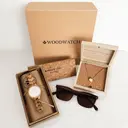 Make this holiday season unforgettable with the WoodWatch Holiday Gift Box.