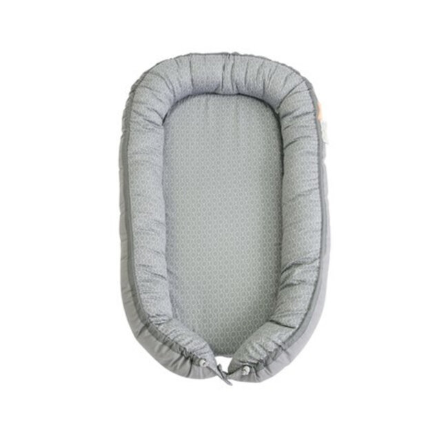 DoneByDeer Babynestje Balloon Grey 73 cm- van Done By Deer