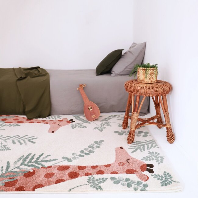 Nattiot Kinderkamer Vloerkleed Giraf Nisu 2 maten leverbaar Nattiot