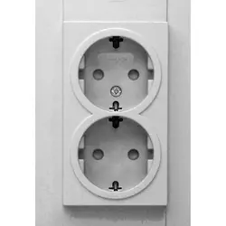 Kopp wandcontactdoos 2-voudig randaarde Safety+ voor enkele inbouwdoos HK07 Athenis staal grijs (940247006)