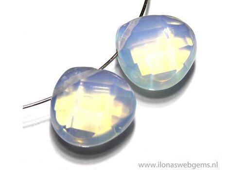 2 pieces Opaliet drop flat facet