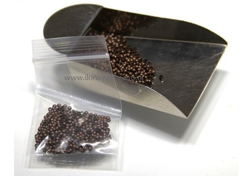 Pinch beads around bronze