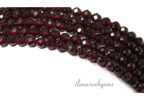 Granatperlen facettiert um 4 mm AA-Qualität