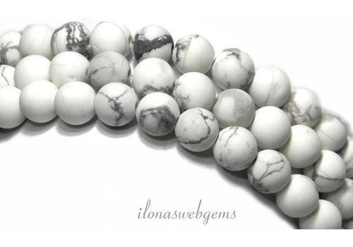 Howliet beads white mat around 10mm