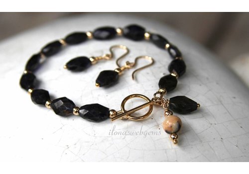 Inspiration: Armband mit facettierten Perlen