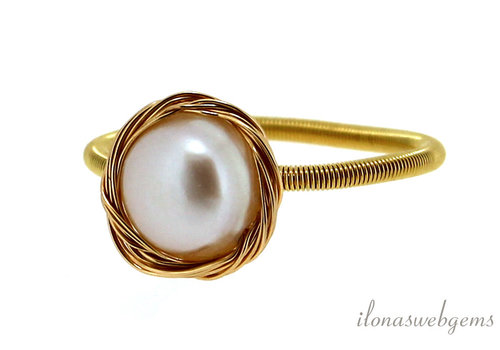 DQ ring with freshwater pearl around 9x7mm