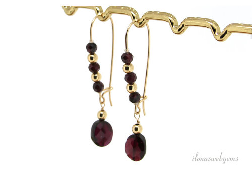 Inspiratie lange oorhaken Granaat