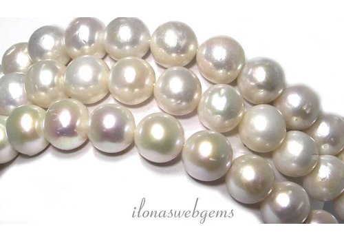 Freshwater pearls round white about 10mm