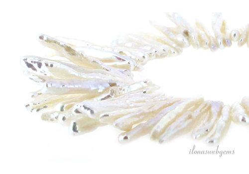 Freshwater Pearls sticks 31x5x2.5mm